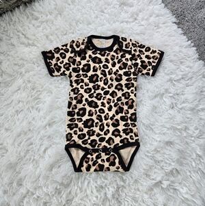 Laughing Giraffe Leopard and black trim bodysuit. Size 12-18M. New witho…